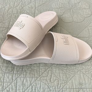 FitFlop Iqushion Pool Slide shoe